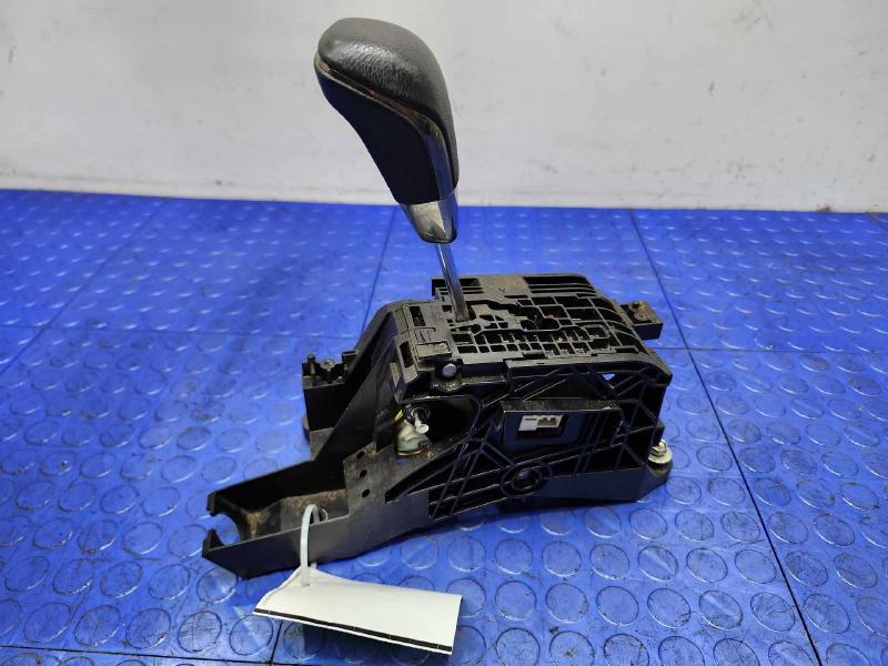 2013-2018 Toyota Avalon Automatic Gear Shifter Assembly OEM 33560-07010