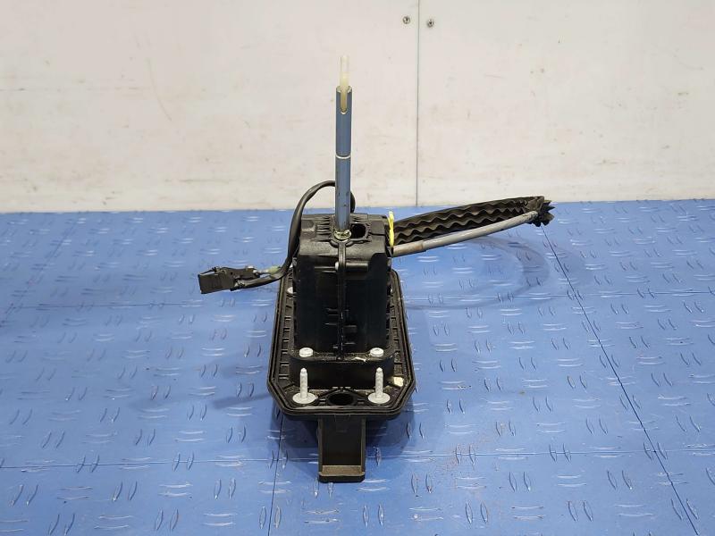 2012 Audi TT Floor Shifter