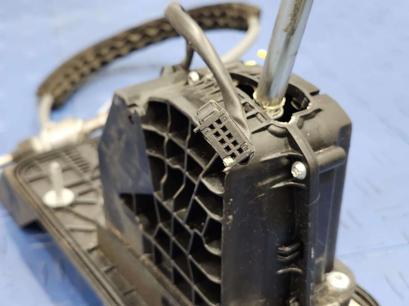 2012 Audi TT Floor Shifter