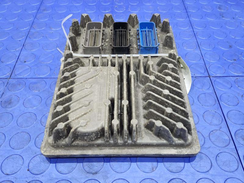 2015 GMC Yukon XL Engine/Motor Brain Box