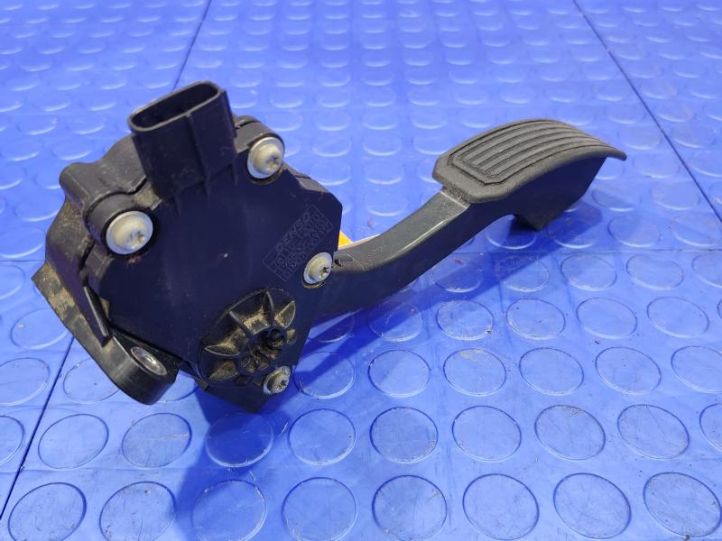 2010-2012 Toyota Prius 1.8L Accelerator Pedal Assembly Genuine OEM 78110-12010