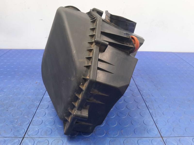 2018 BMW 740I Air Cleaner
