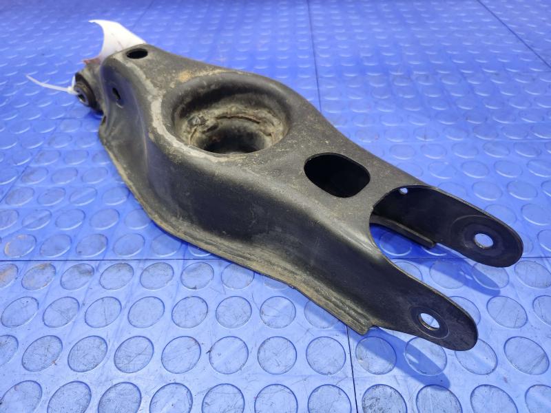 2016 Dodge Challenger Lower Control Arm Rr