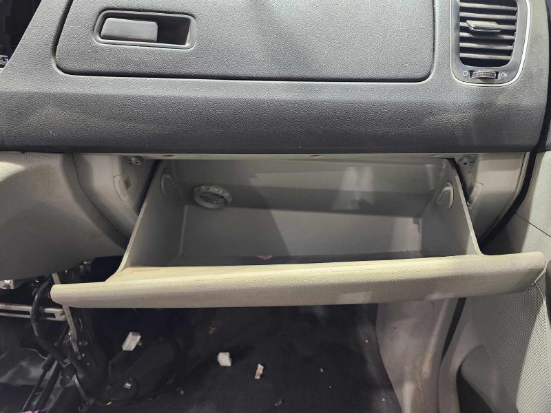2017 Kia Sedona Glove Box