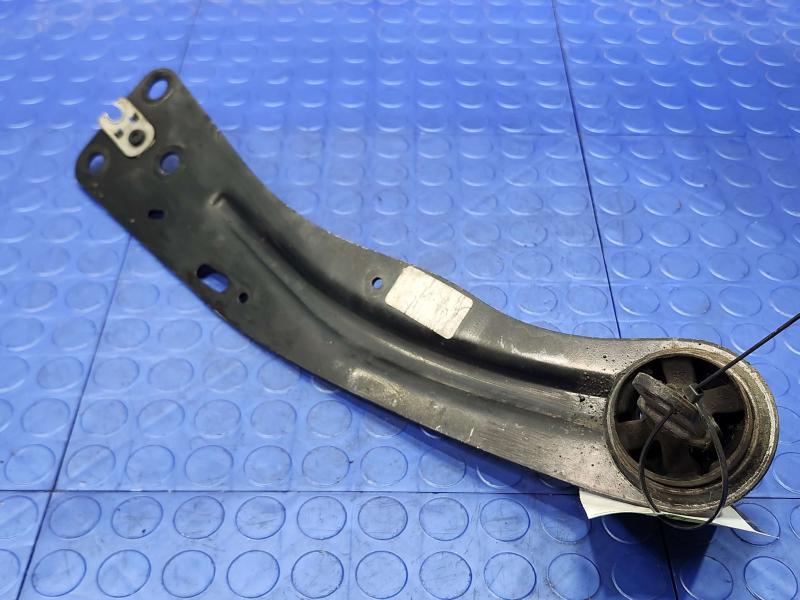 2016 Ford Focus Lower Control Arm Rr