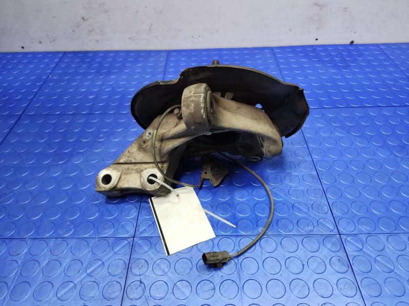 2010 Toyota Prius Spindle Knuckle Front