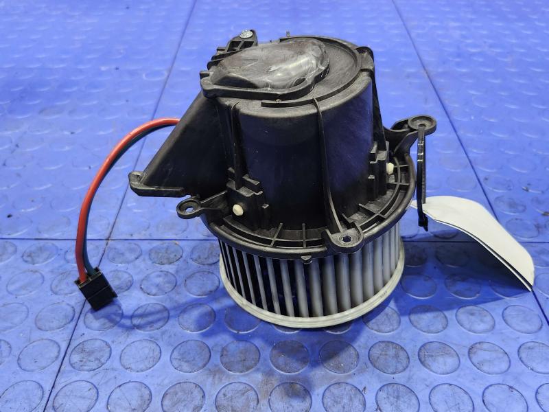 2015 Porsche Panamera Blower Motor
