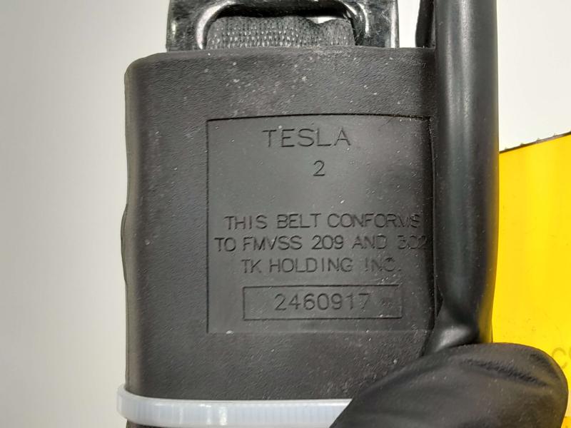 2013 Tesla Model S Front Seat Belt