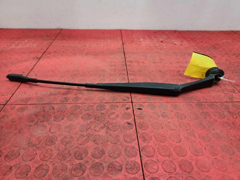 2014 Ford Fusion Wiper Arm
