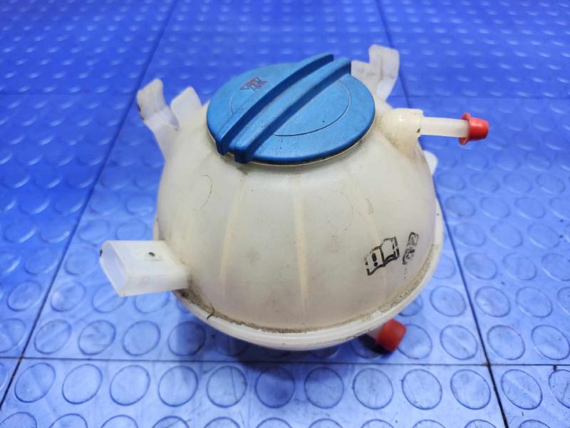 2012 Volkswagen Jetta Coolant Recovery Bottle