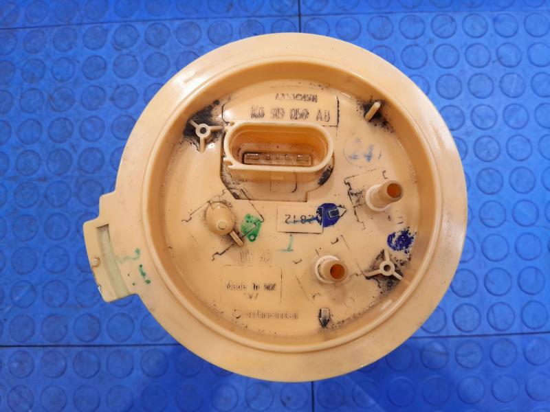 2013-2014 Volkswagen Beetle 2.0L TDI Fuel Pump Assembly OEM 1K0919050AB