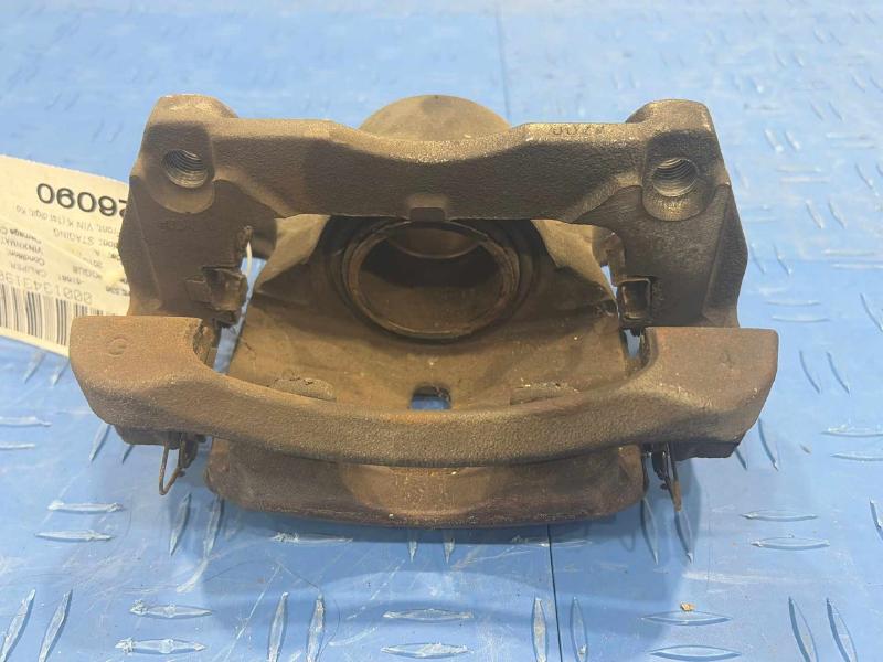 2015 Nissan Rogue Caliper