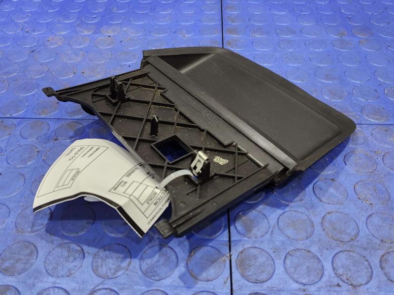 2014 Dodge Challenger 3Rd Brake Light Avoidance Lamp