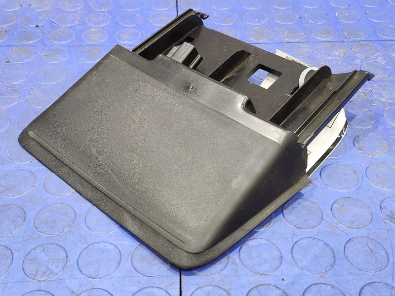 2014 Dodge Challenger 3Rd Brake Light Avoidance Lamp
