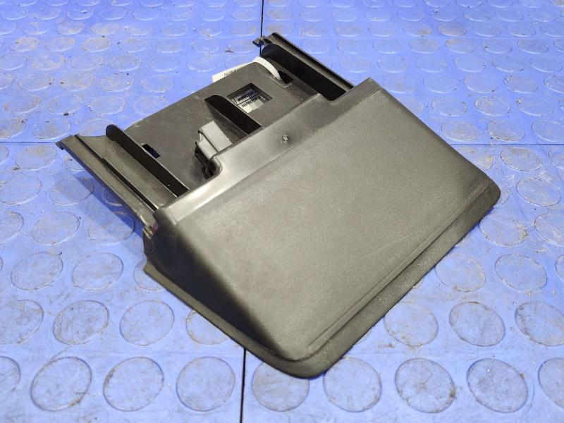 2014 Dodge Challenger 3Rd Brake Light Avoidance Lamp