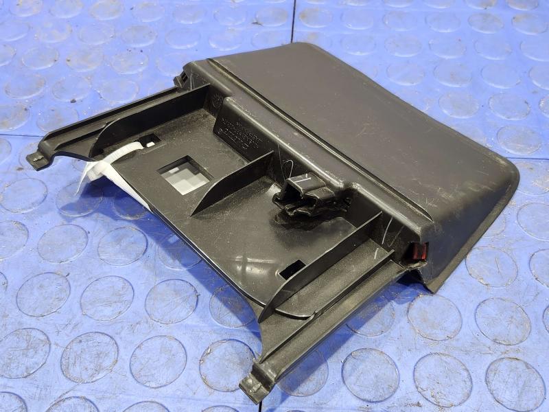 2014 Dodge Challenger 3Rd Brake Light Avoidance Lamp