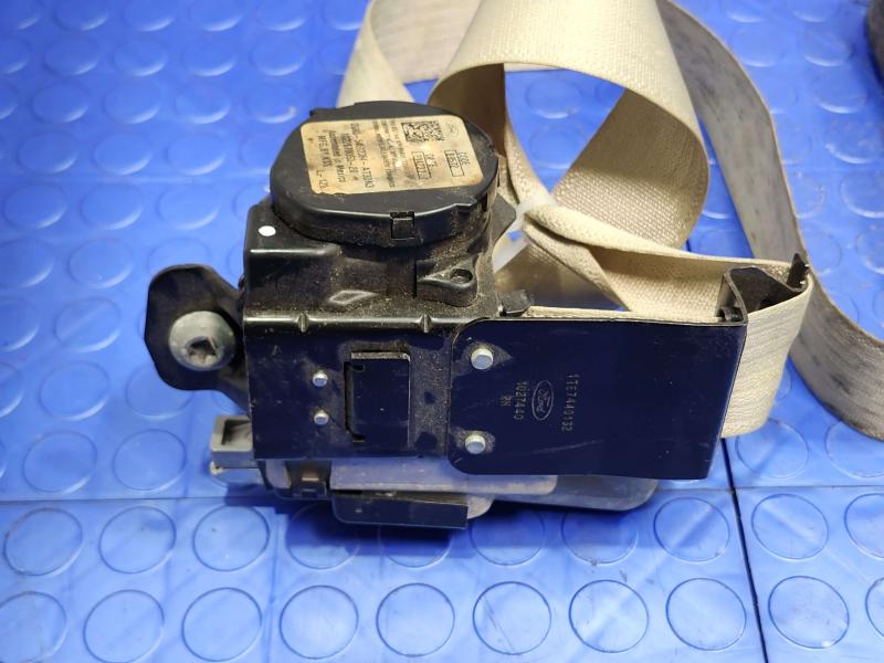 2015 Ford Fusion Front Seat Belt