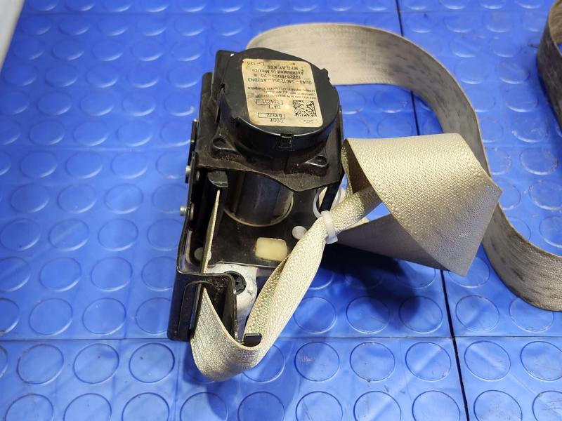 2015 Ford Fusion Front Seat Belt
