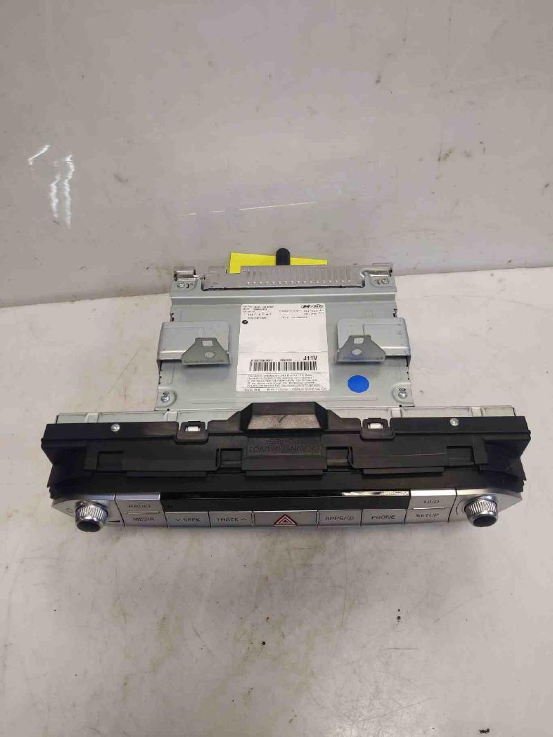 2019 2020 Kia Stinger Radio Audio Receiver w/o Navigation OEM 96160J5110FHV