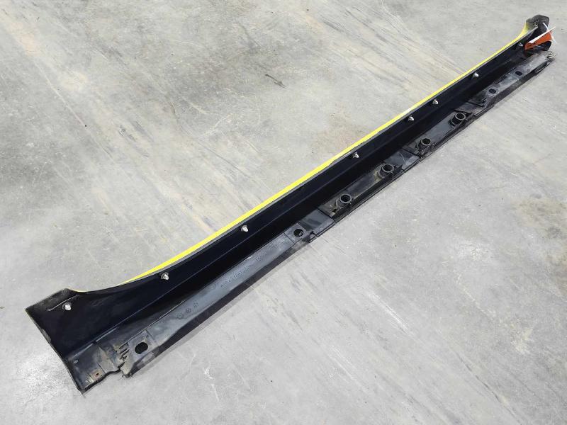 2013 Toyota Prius Rocker Moulding