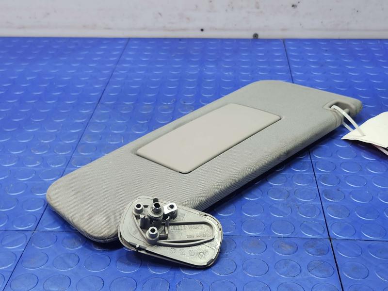 2016 Chevrolet Silverado 1500 Sun Visor