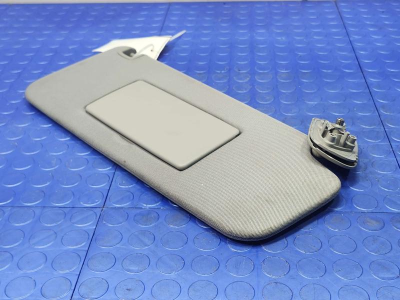 2016 Chevrolet Silverado 1500 Sun Visor