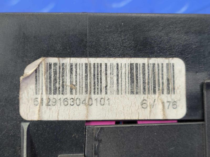 2014 Volkswagen Passat Cabin Fuse Box