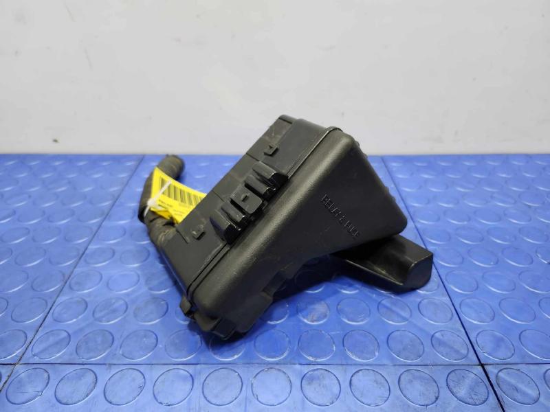 2006-2008 Lexus RX400H Engine Fuse Box Relay Junction Block OEM 8260248070