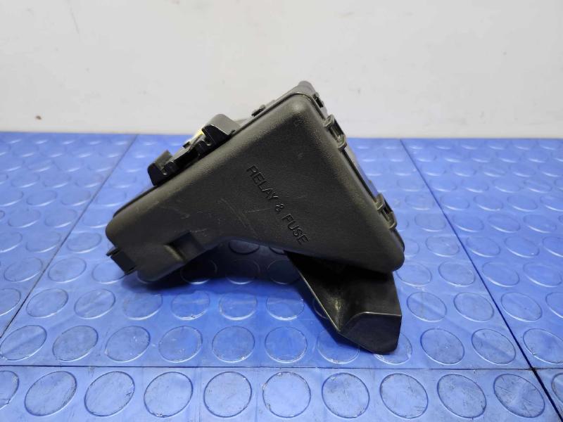 2006-2008 Lexus RX400H Engine Fuse Box Relay Junction Block OEM 8260248070