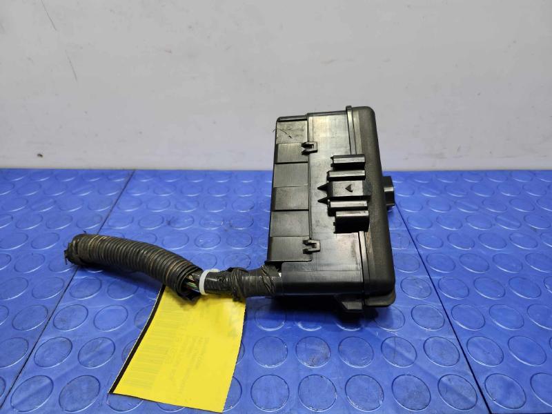 2006-2008 Lexus RX400H Engine Fuse Box Relay Junction Block OEM 8260248070