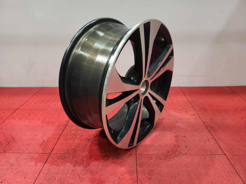 2020 Nissan Sentra Wheel
