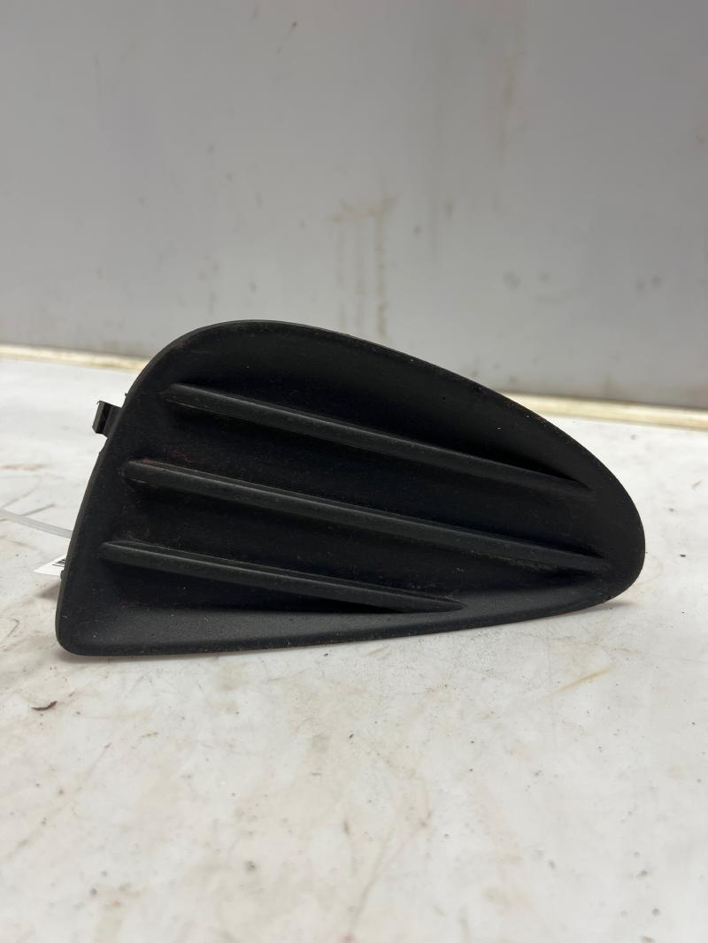 2012 - 2014 Toyota Yaris Hatchback Lower Bumper Grille LH Driver Side OEM 8148252300