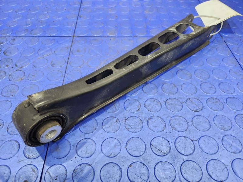 2016 Cadillac ATS Lower Control Arm Rr