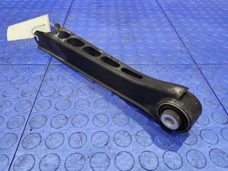 2016 Cadillac ATS Lower Control Arm Rr