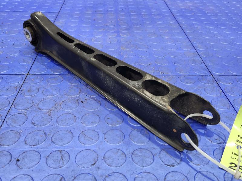 2016 Cadillac ATS Lower Control Arm Rr