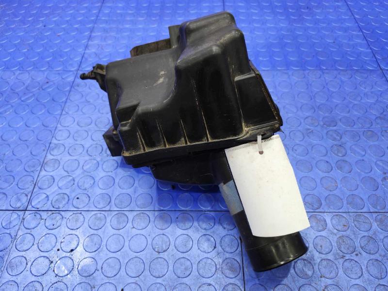 2008 Infiniti G35 Air Cleaner