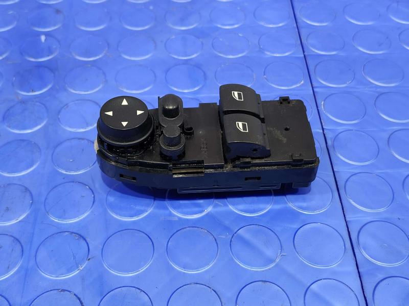 2008 BMW 128i Door Switch Front