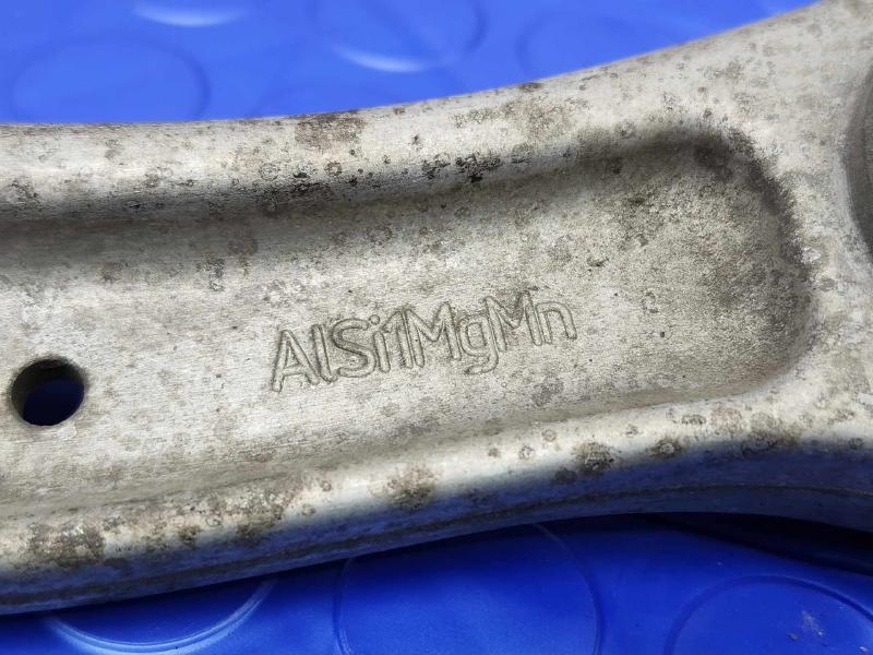 2011 Volkswagen Touareg Upper Control Arm Rear