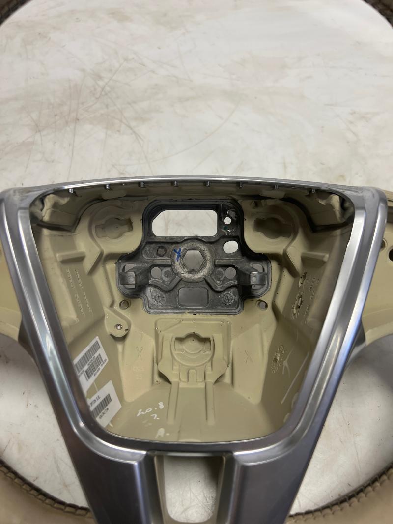 2014 - 2016 Volvo XC60 Steering Wheel Black / Tan Leather w/o Heat w/o Paddles OEM 31332536