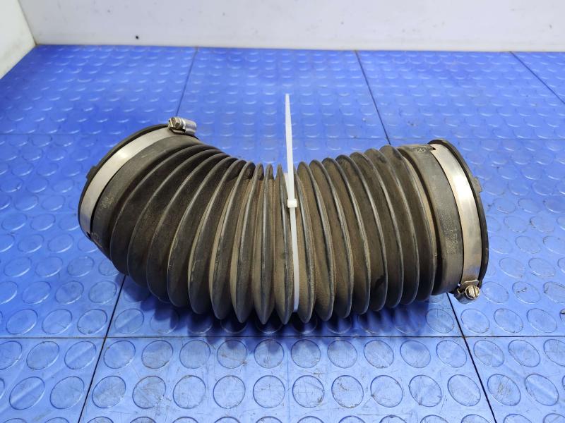 2012 Dodge Grand Caravan Air Intake Tube/Resonator