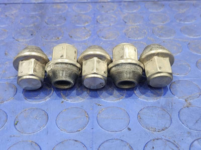 2016 Ford Edge Lug Nuts
