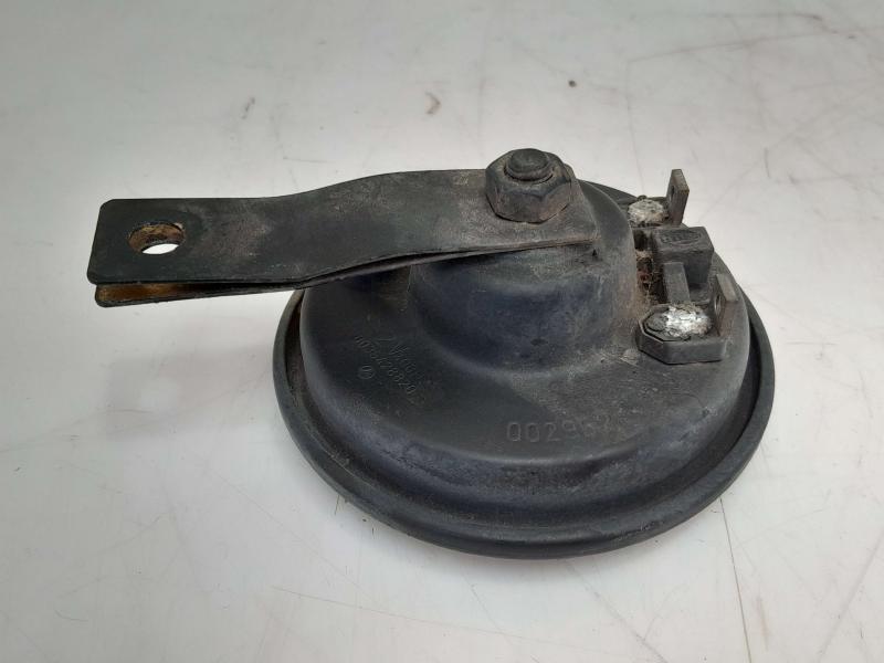1986 - 1991 Mercedes Benz 420SEL Horn Assembly 400 Hz OEM 0035428820