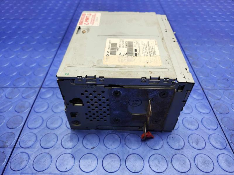 2004 Nissan Armada Audio & Visual Equip.(Radio)