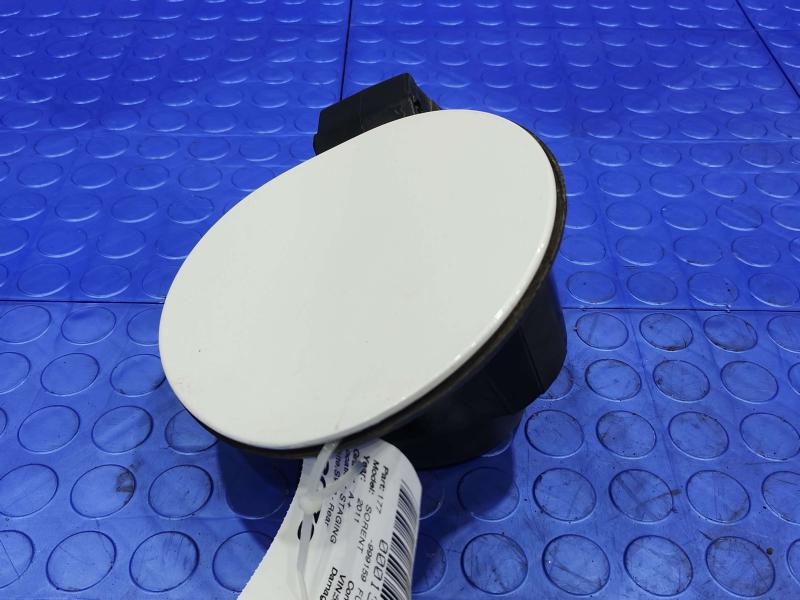 2011 Kia Sorento Fuel Tank Door