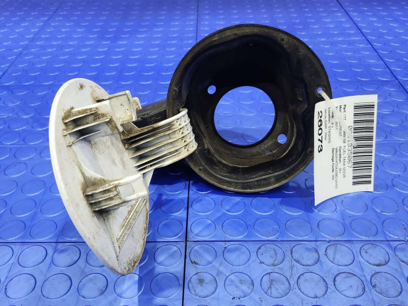 2011 Kia Sorento Fuel Tank Door