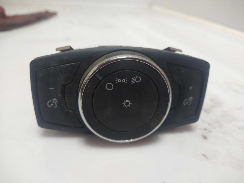 2014 Ford Fusion Headlight Switch (Dash Mtd)