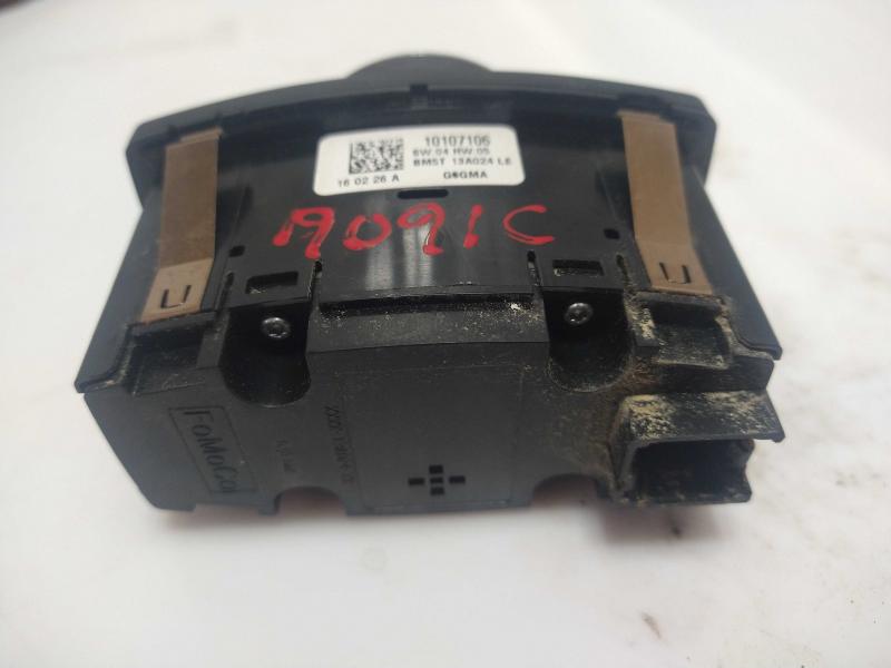 2014 Ford Fusion Headlight Switch (Dash Mtd)