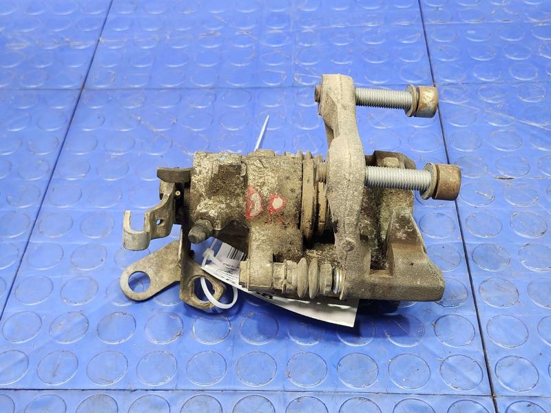 2015 Volkswagen Beetle Caliper