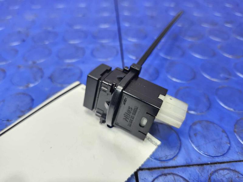 2015-2019 Subaru Legacy Outback X-Mode Control Switch Genuine OEM 83211AL01A