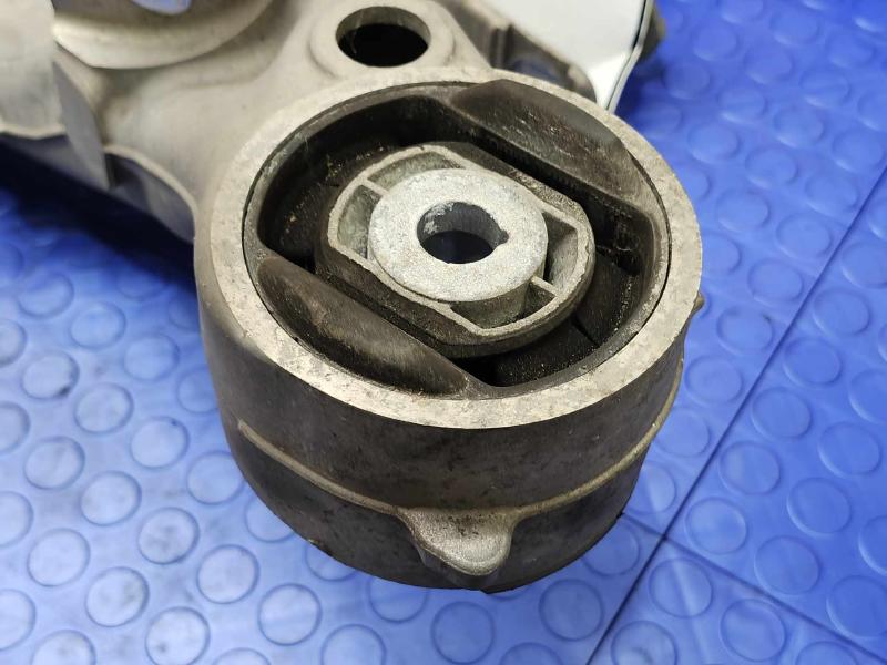 2011 BMW 535i Crossmember/Cradle/Undercarria